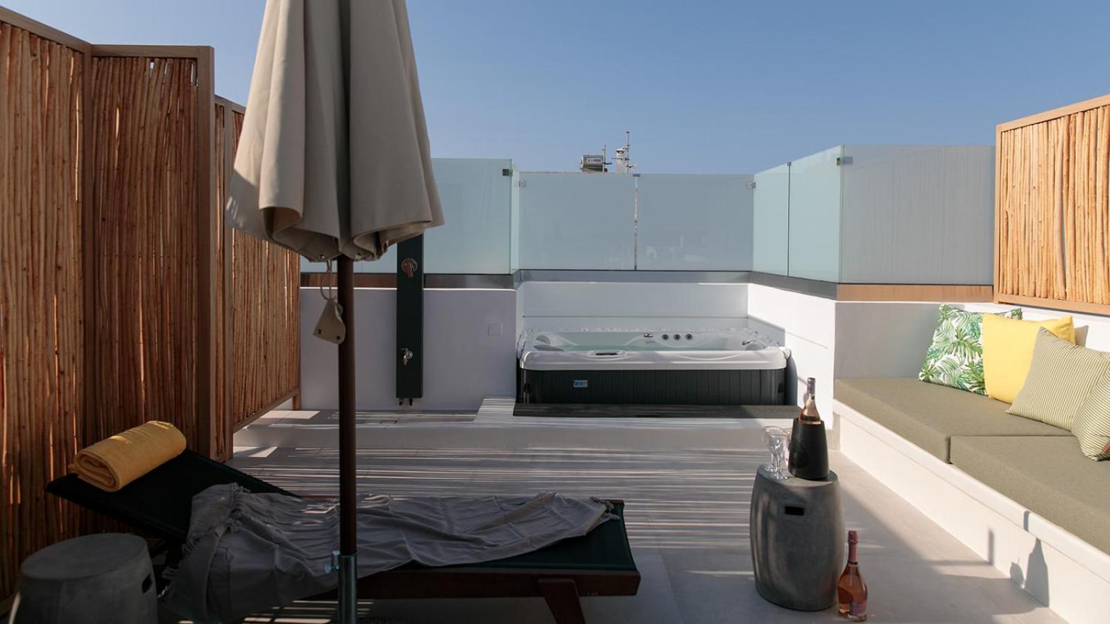 "Makava Suites" Your Luxe Urban Sanctuary Naxos City Εξωτερικό φωτογραφία
